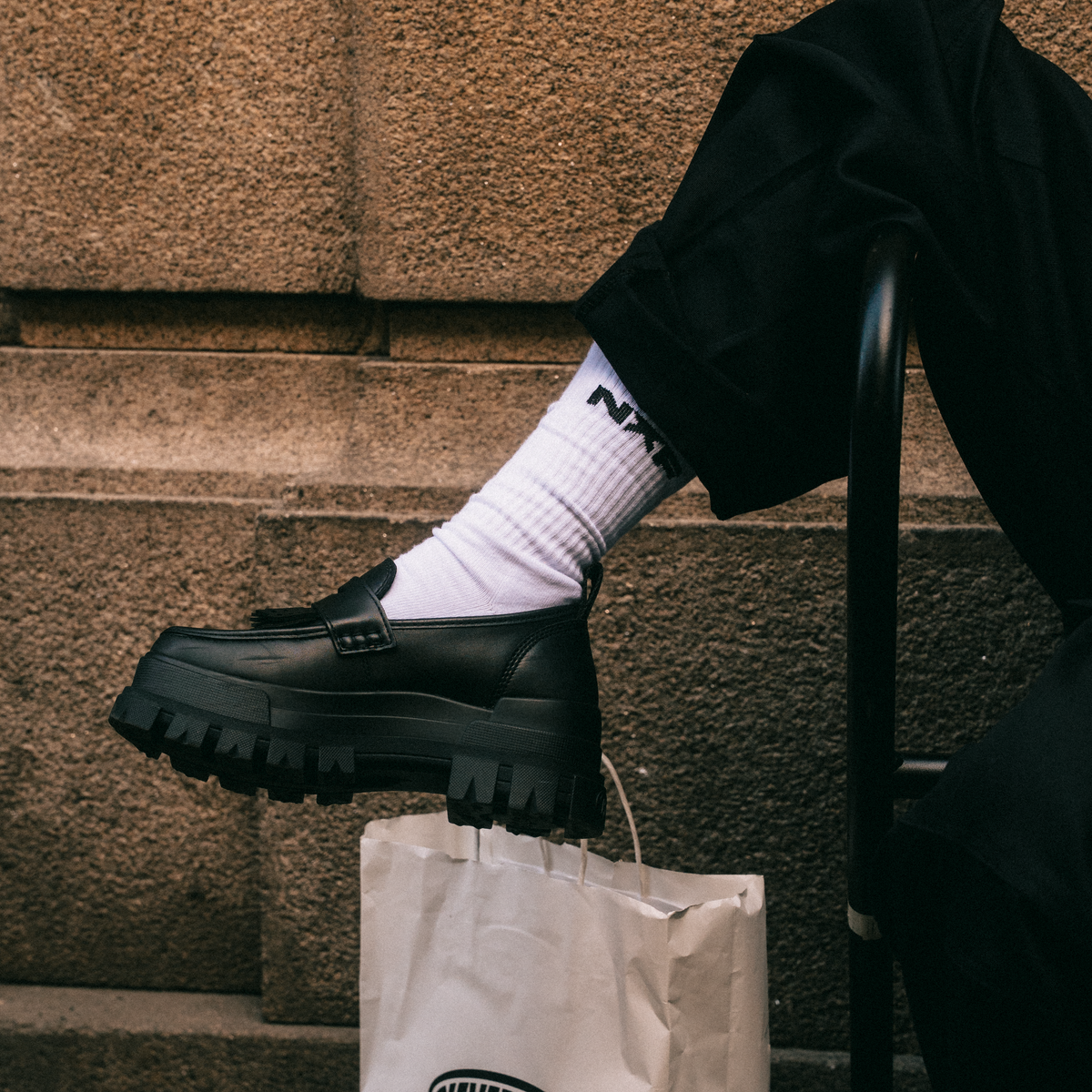 NF WHITE AND BLACK SOCKS